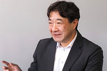 情報システム部 課長 小野 政法 氏